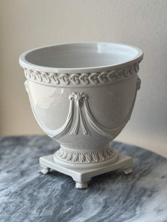 Lovely Italian Classical Planter/ Urn/ Jardiniere