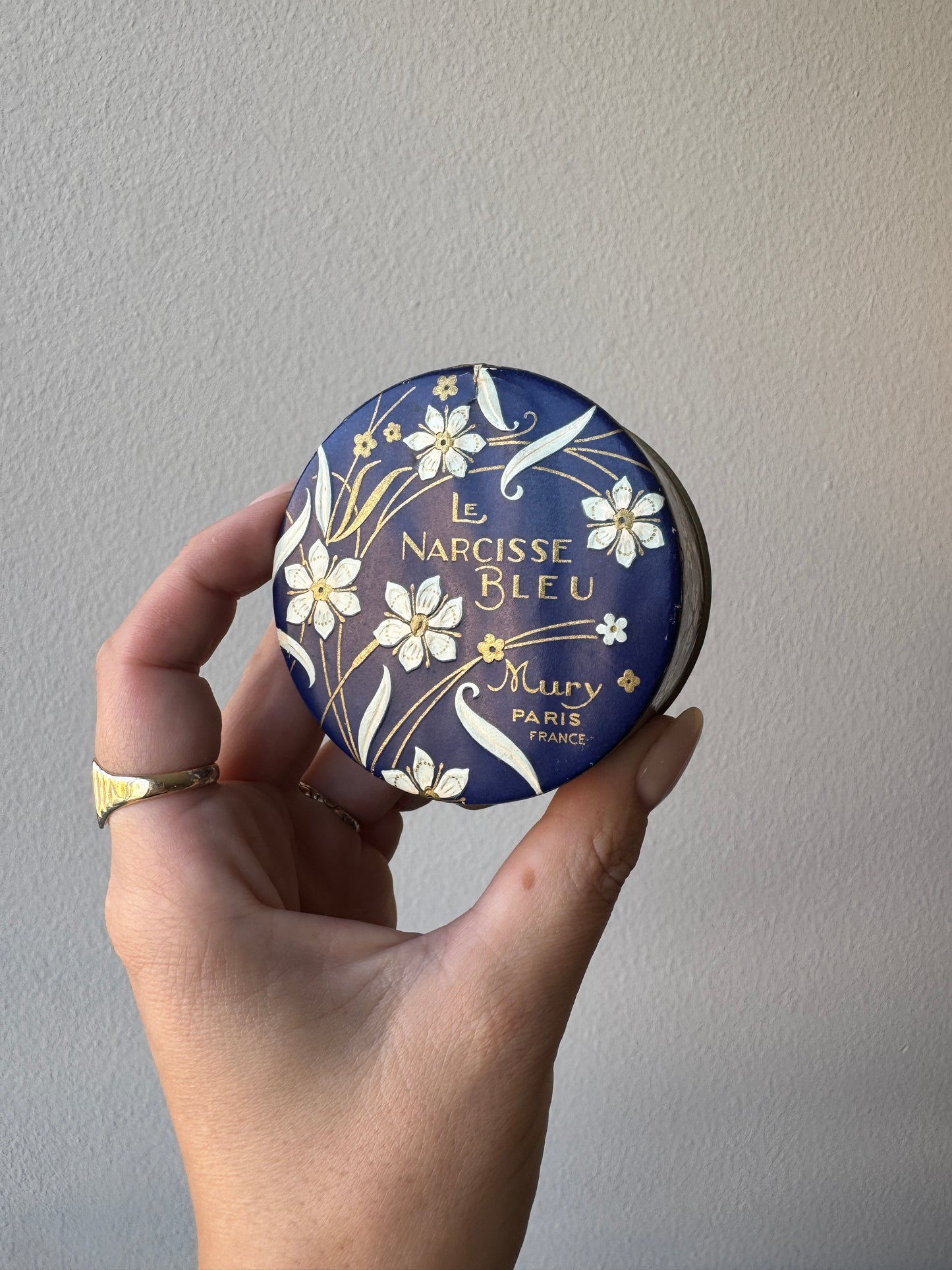 Le Narcisse Bleu French Powder Box