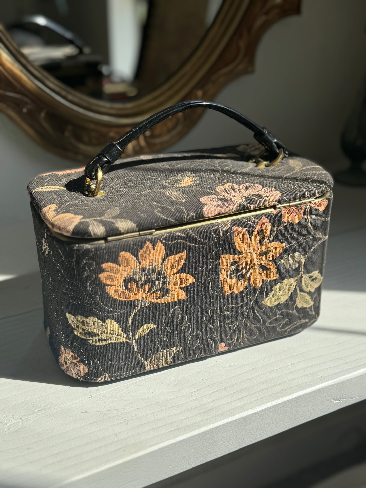 Vintage Makeup Train Case, Floral Print