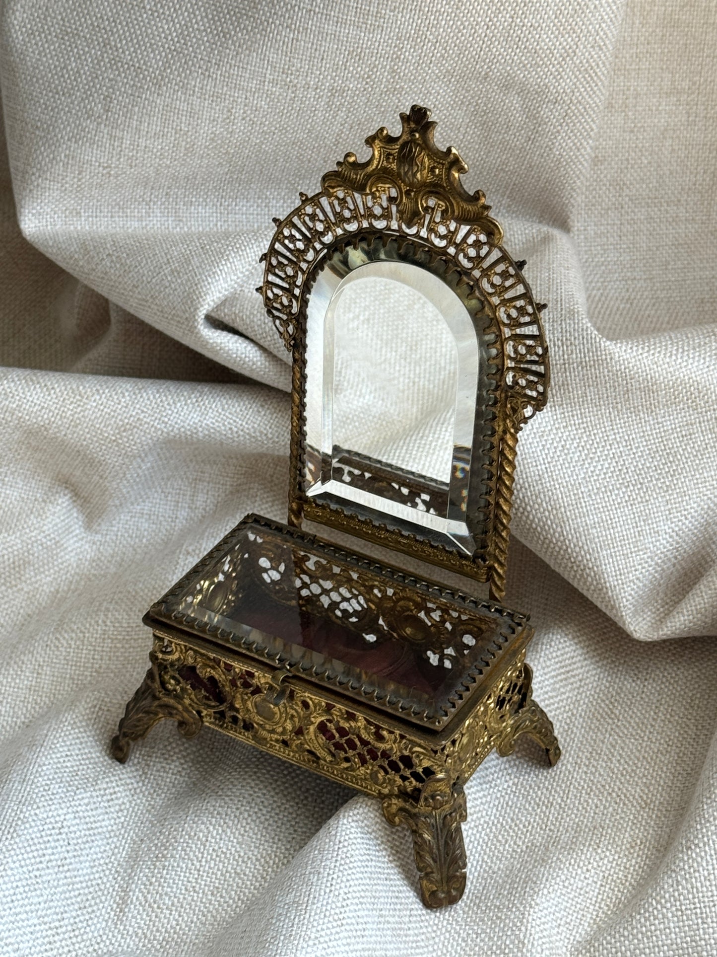 Rare Antique French Ormolu Filigree Jewelry Casket with Arched Beveled Vanity Mirror, circa 1880s