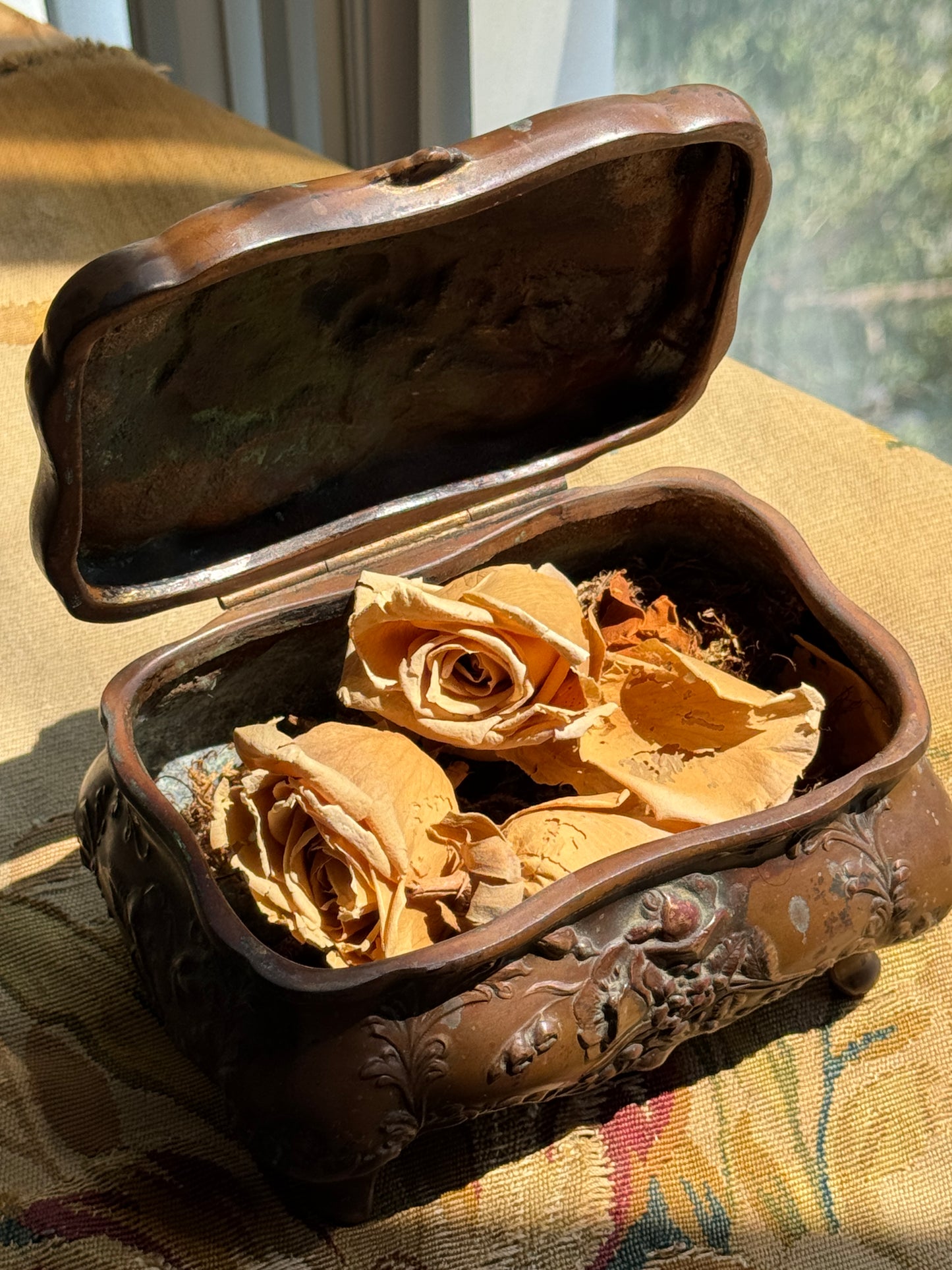 Antique Art Nouveau Floral Jewelry Box – Vintage Bronze-Finish Casket