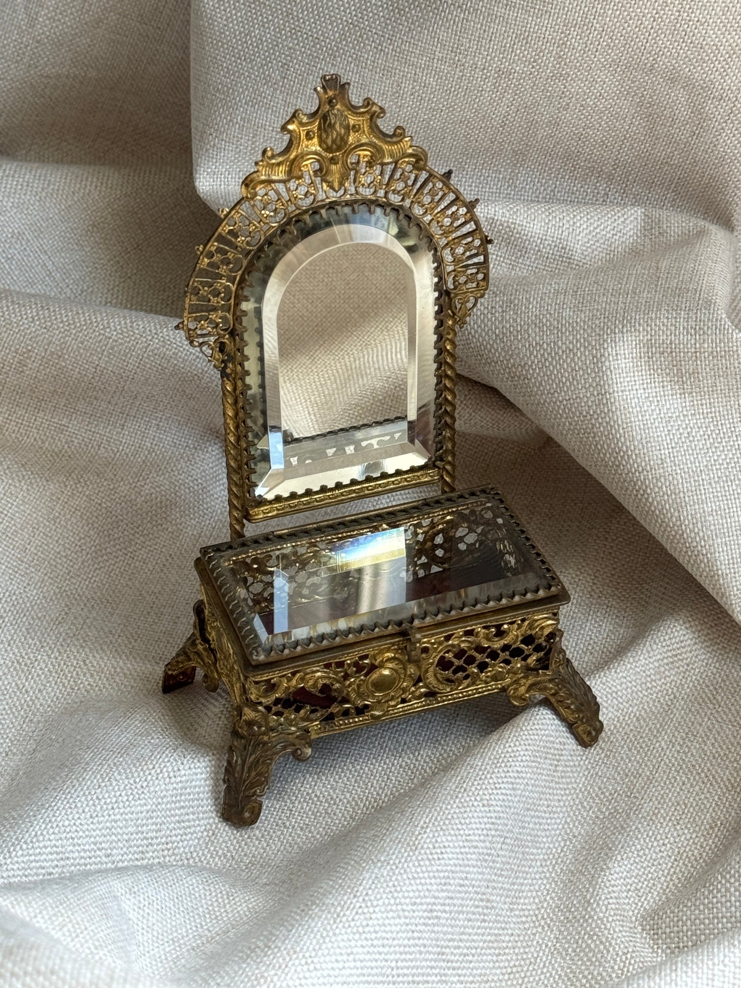 Rare Antique French Ormolu Filigree Jewelry Casket with Arched Beveled Vanity Mirror, circa 1880s