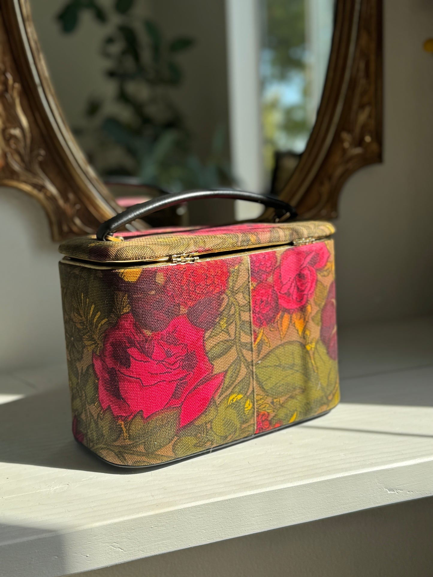 Vintage Makeup Train Case Floral Print